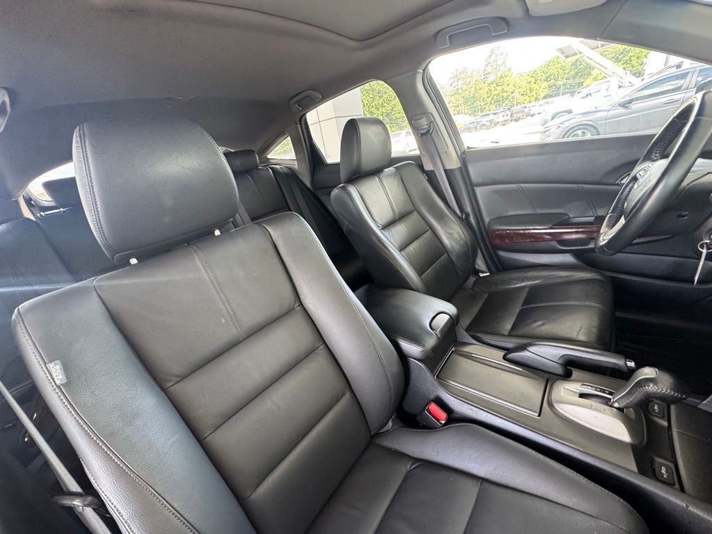 Used 2010  Honda EX-L image 18