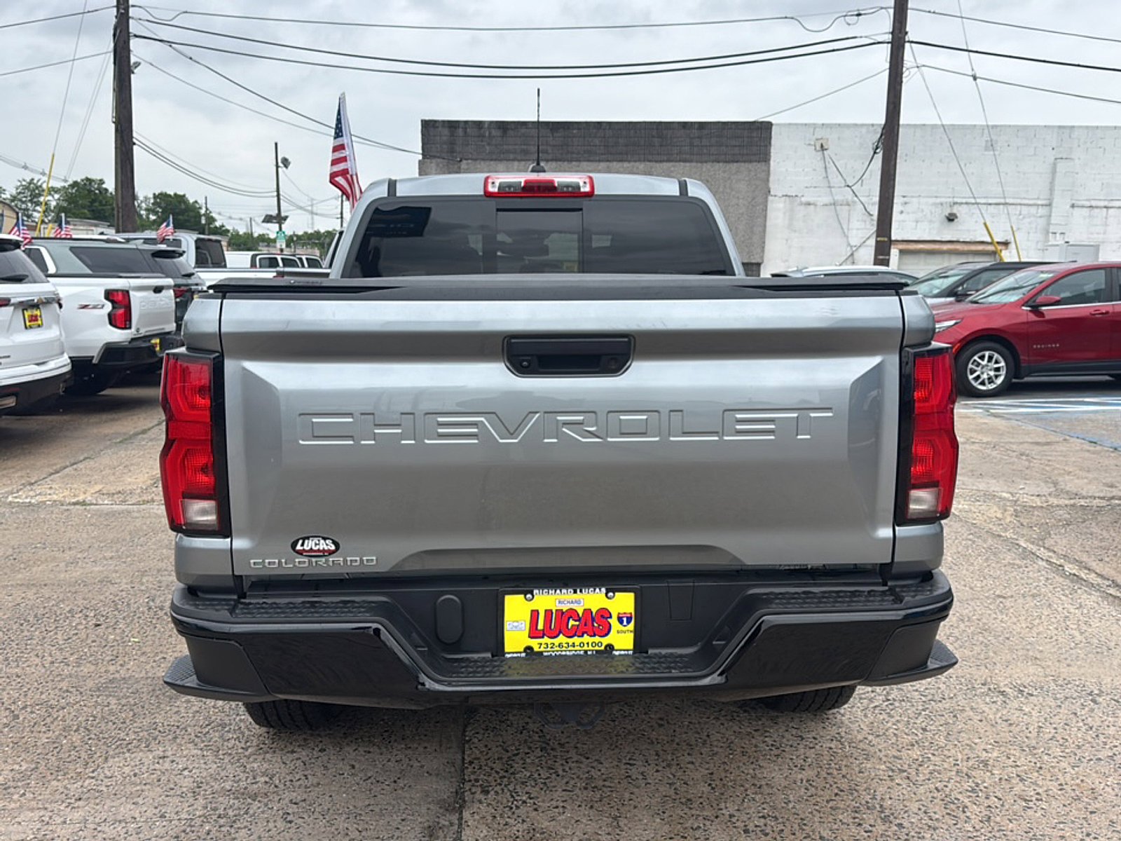 View vehicle photo 6