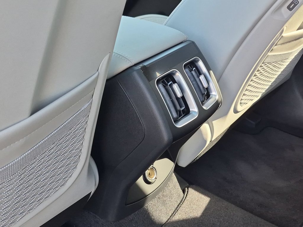 New 2026 Glacial White Pearl Kia S image 22