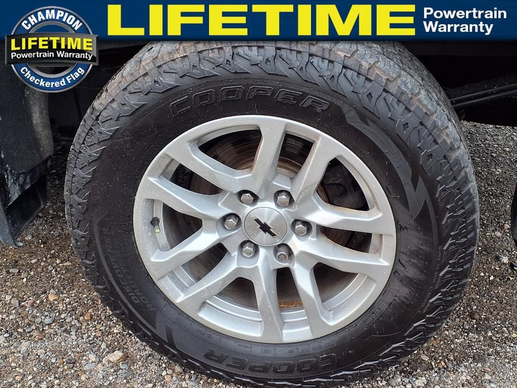 Used 2020 Black Chevrolet RST image 9