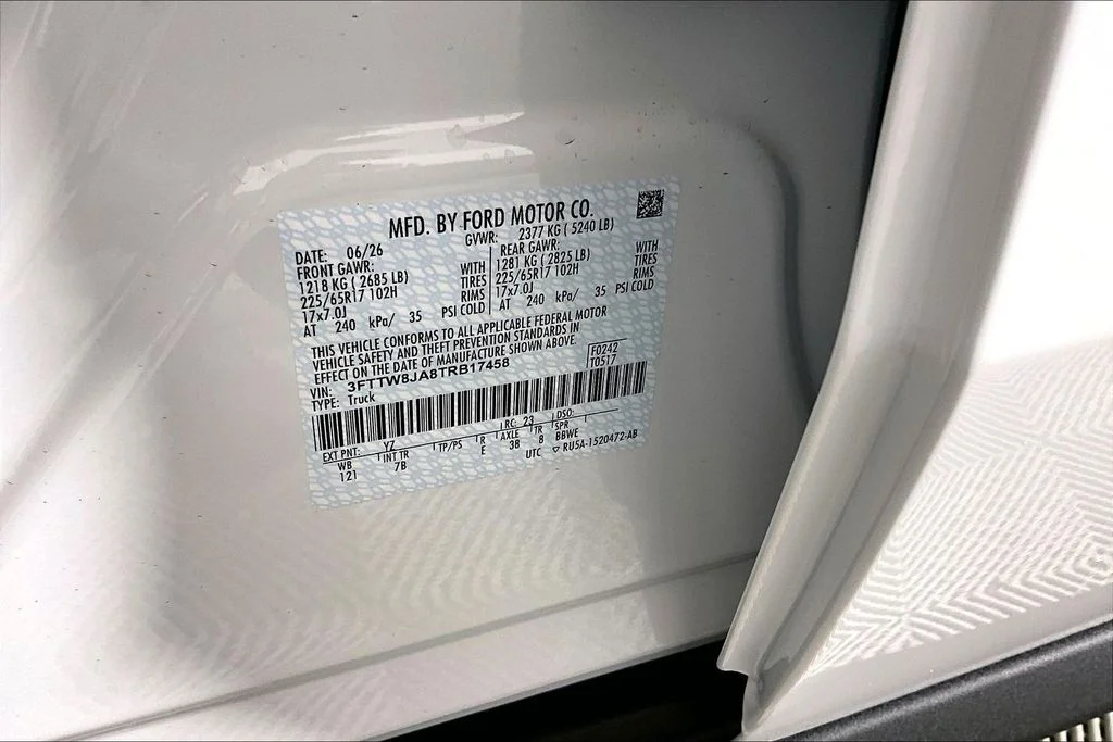 New 2026 Oxford White Ford XLT image 12