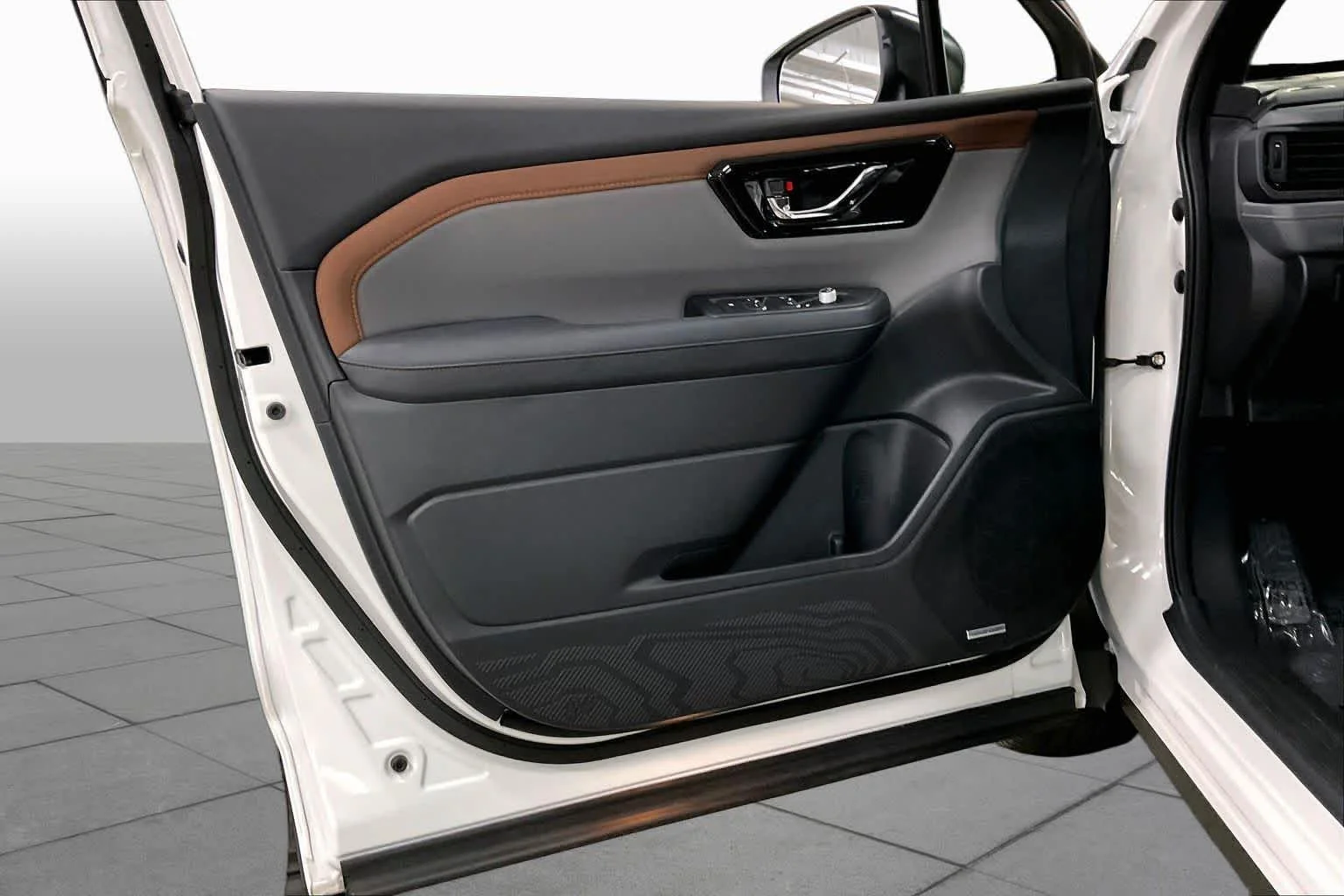 Used 2026 Crystal White Pearl Subaru Sport image 22