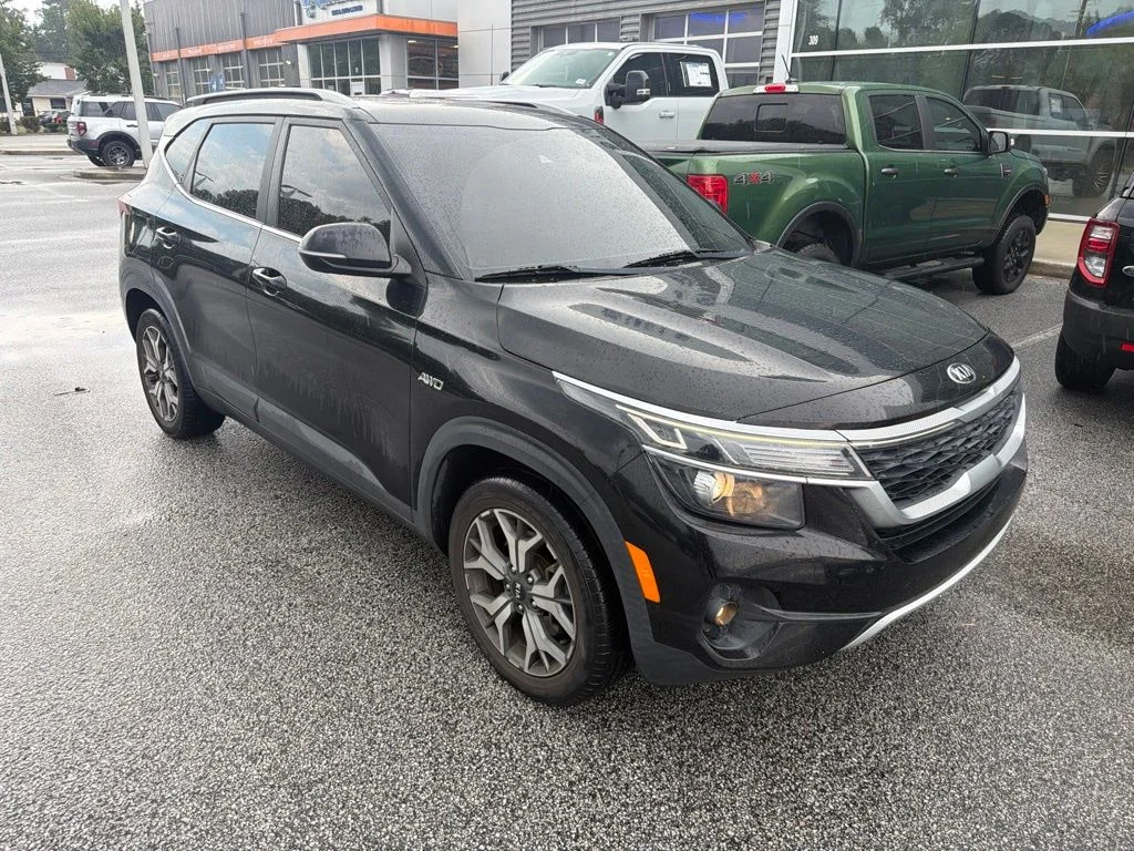 Used 2021 Black Kia EX image 1