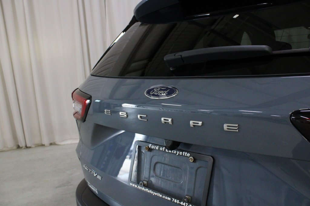 Used 2023 Vapor Blue Ford Active image 31