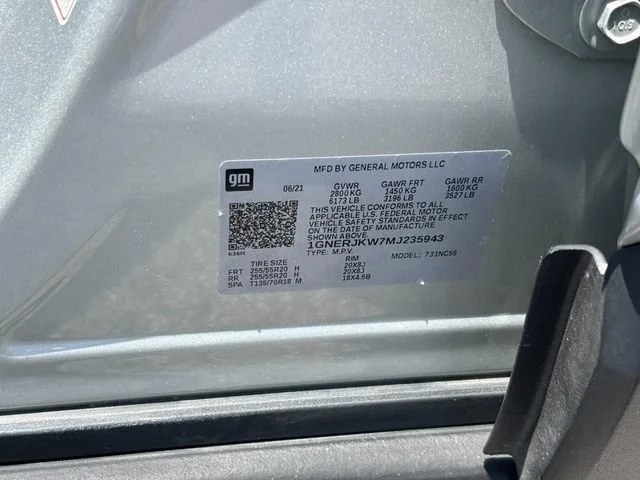 Used 2021 SILVER ICE METALLIC Chevrolet RS image 24