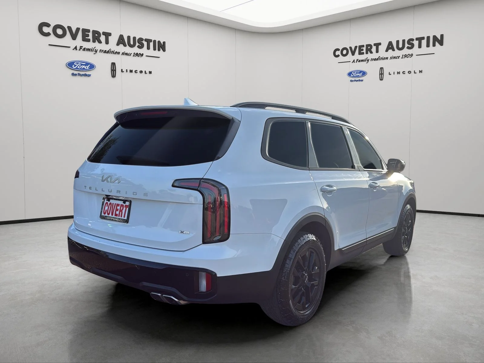 Used 2024 White Kia SX-Prestige X-Pro image 5