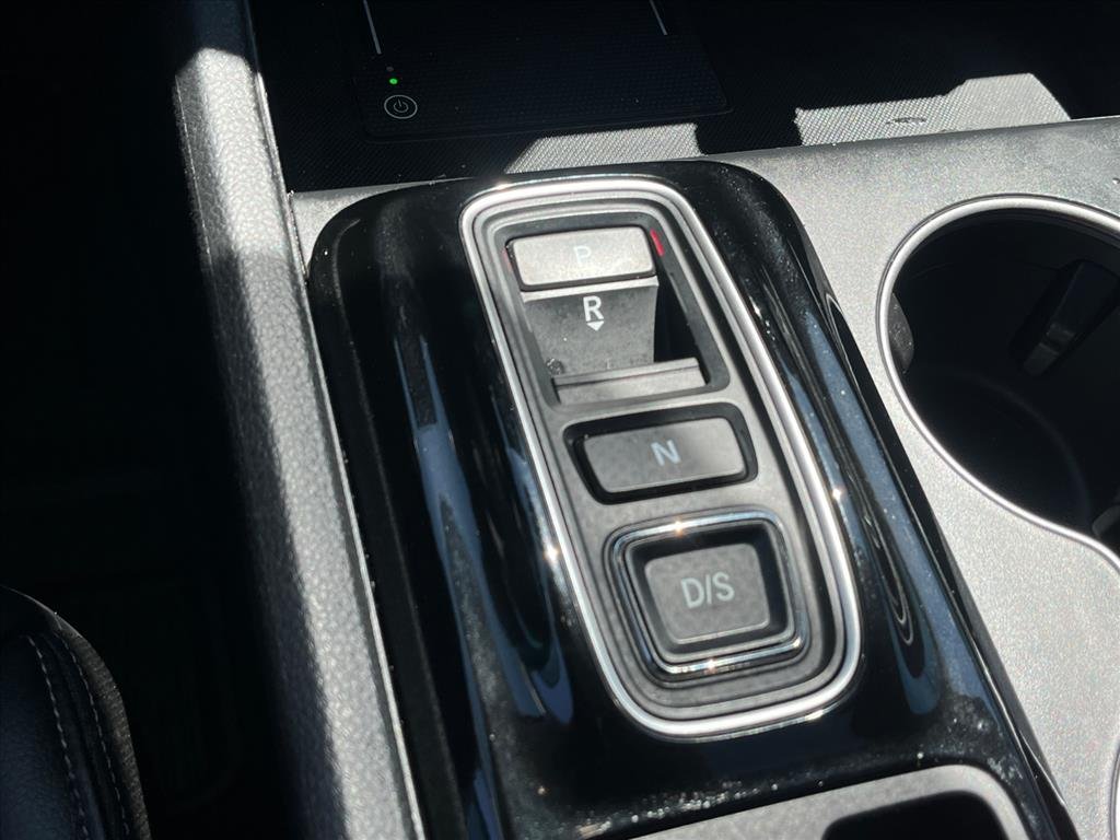 Used 2025 Sonic Gray Pearl Ga Honda Touring image 11