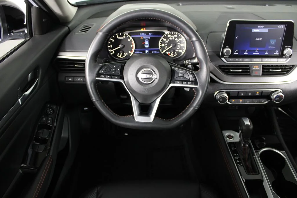 2024 Nissan Altima SR - Photo 7