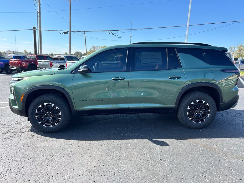 2027 Chevrolet Traverse Z71 - Photo 8