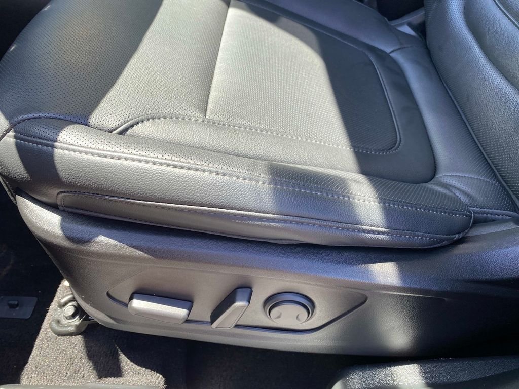 Used 2023 Blue Hyundai SEL image 24