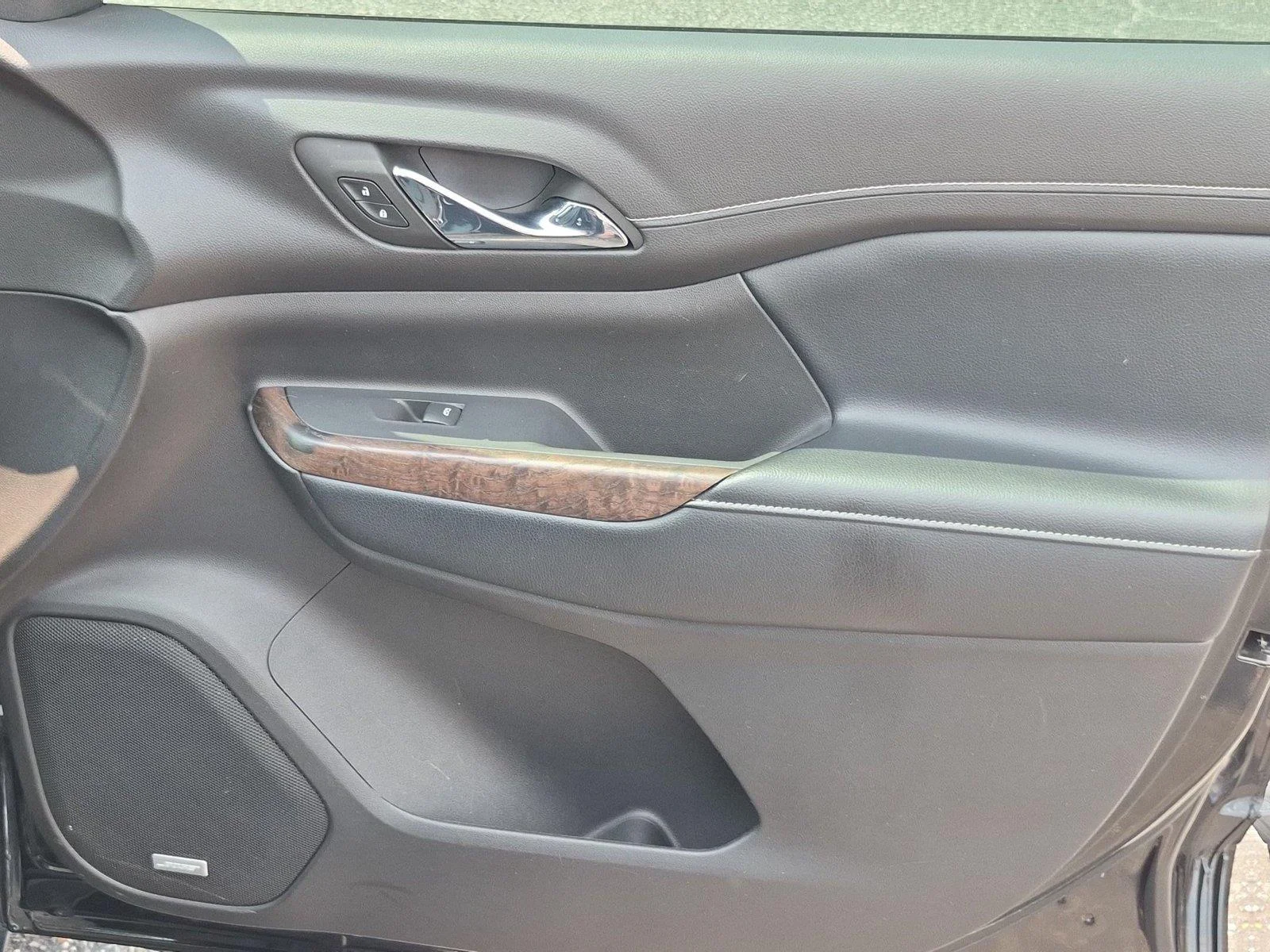Used 2023 Ebony Twilight Metallic GMC Denali image 39