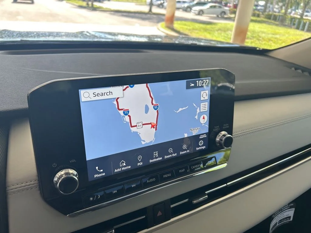 2025 Mitsubishi Outlander Plug-in Hybrid SEL - Photo 11