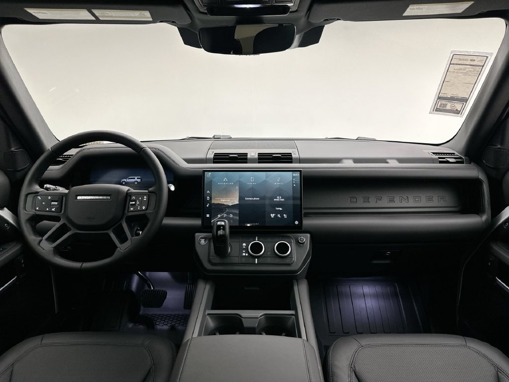 New 2026 Fuji White Land Rover X-Dynamic SE image 9