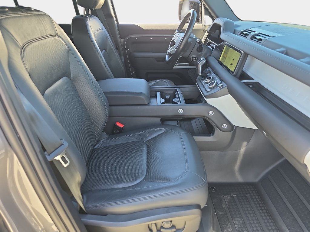 Certified Used 2024 Eiger Grey Metallic Land Rover S image 10