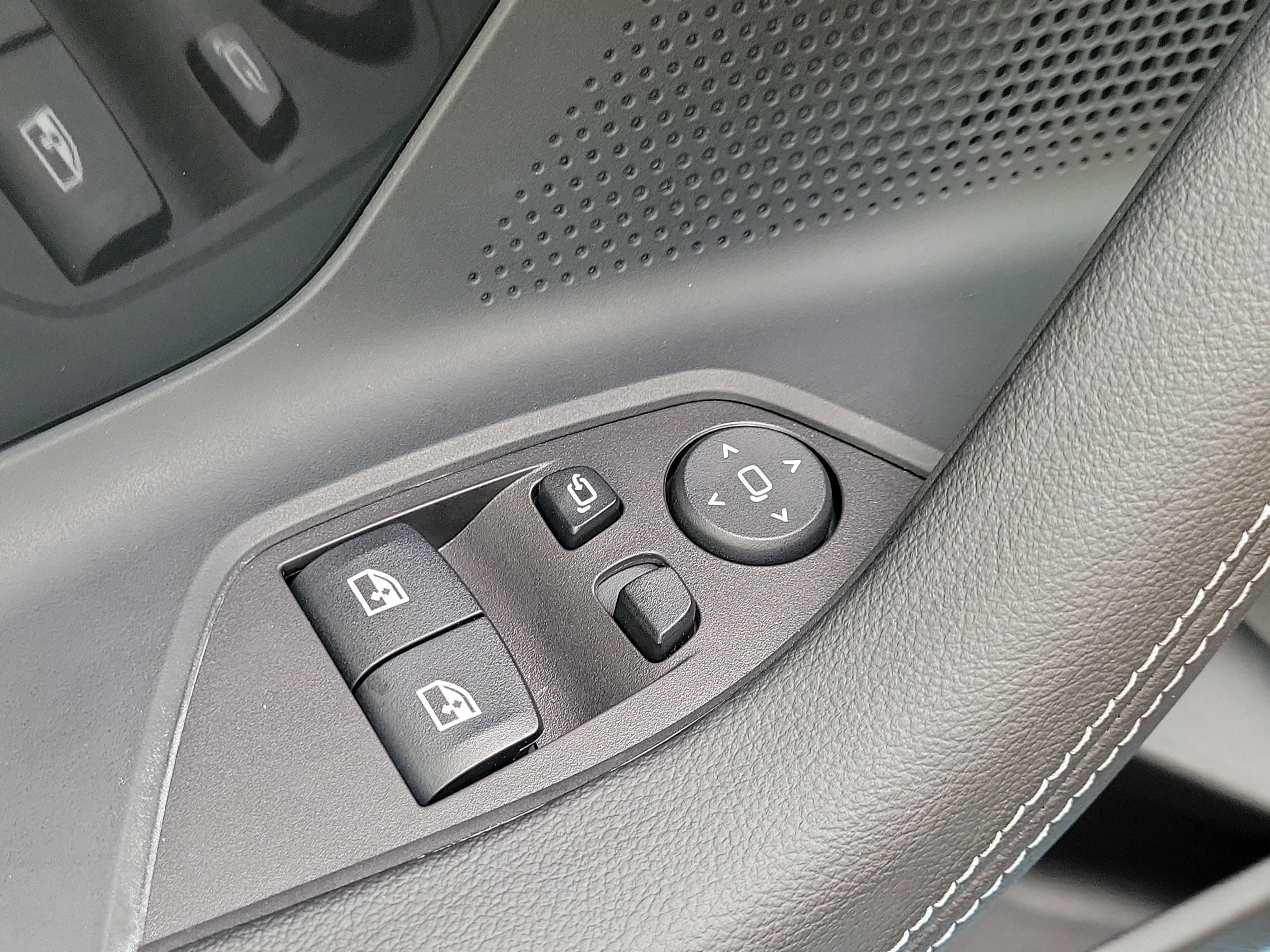 2026 BMW 2 Series 230i - Photo 13