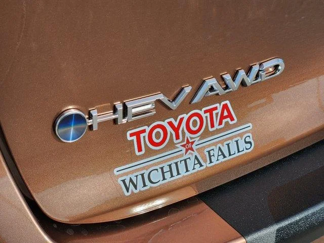 New 2027 Brown Toyota XLE image 8