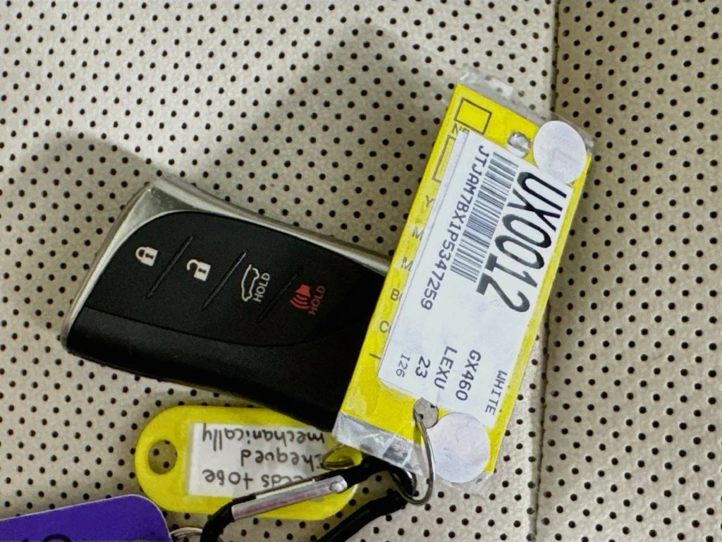 Used 2023 White Lexus 460 image 38