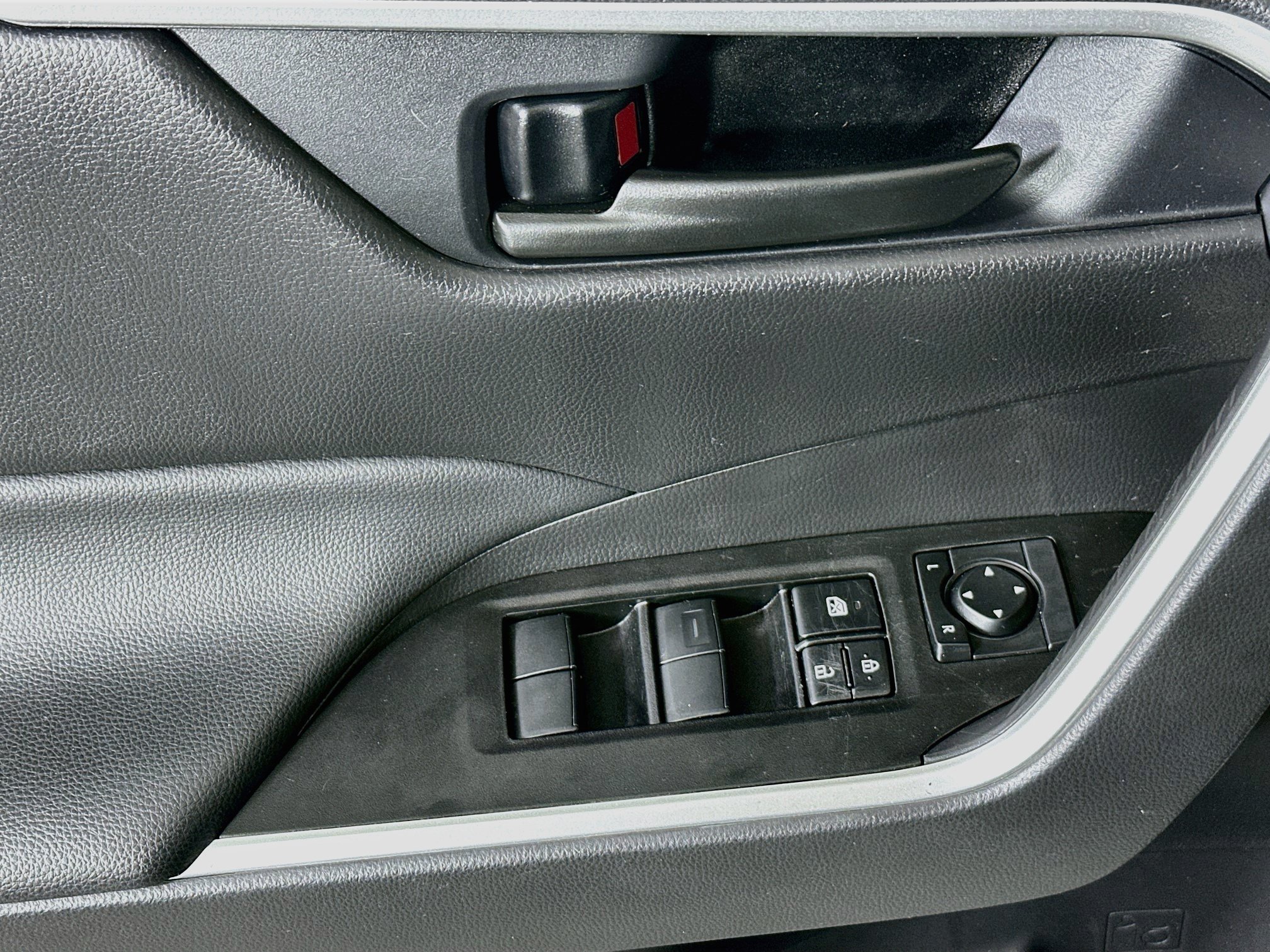 Certified Used 2025 Magnetic Gray Metallic Toyota LE image 14