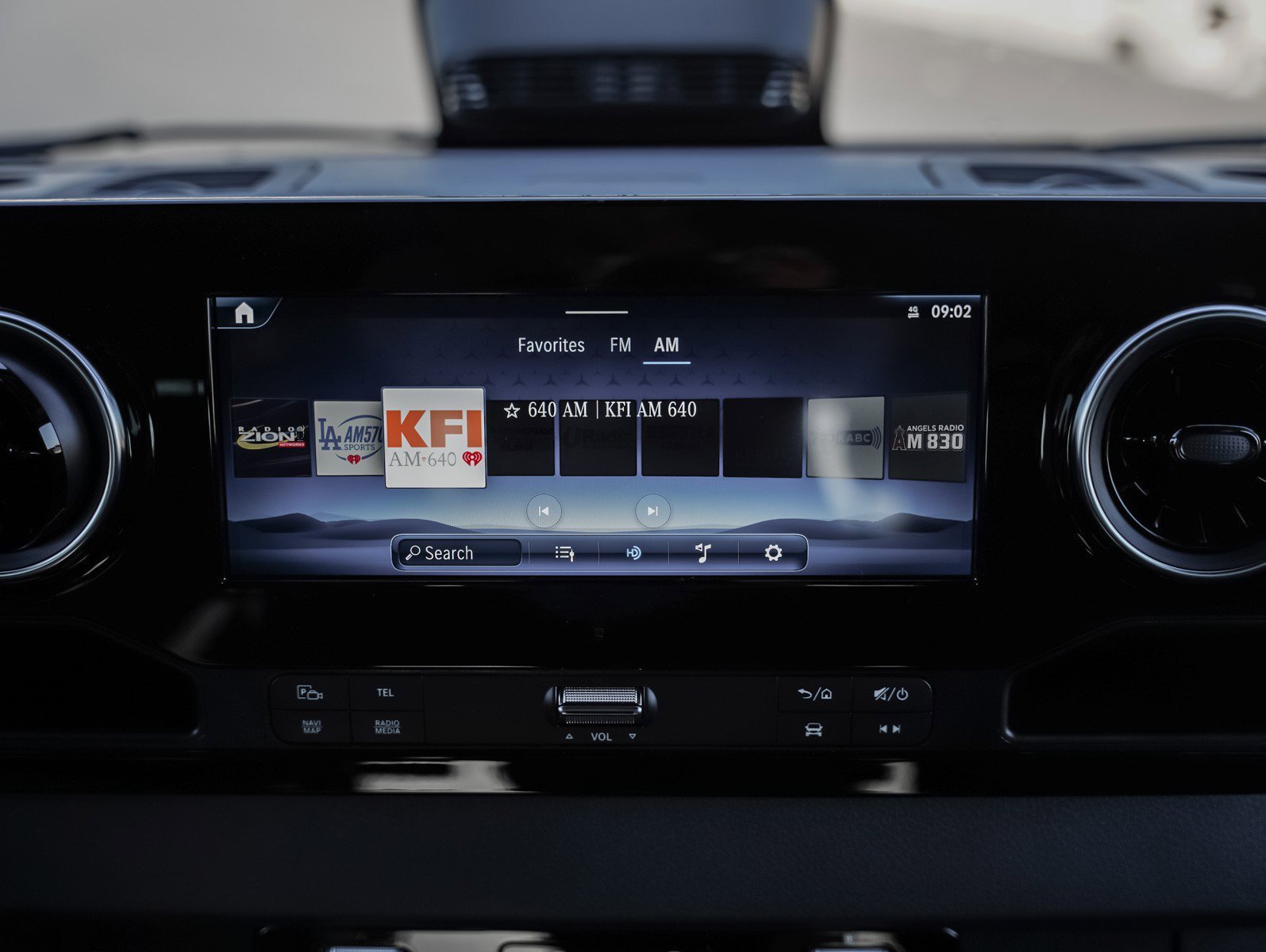 2025 Mercedes-Benz Sprinter Crew Van Base - Photo 23