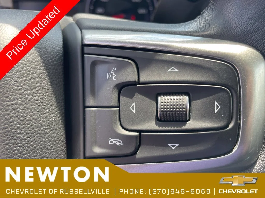 Used 2021 SUMMIT WHITE Chevrolet RST image 15