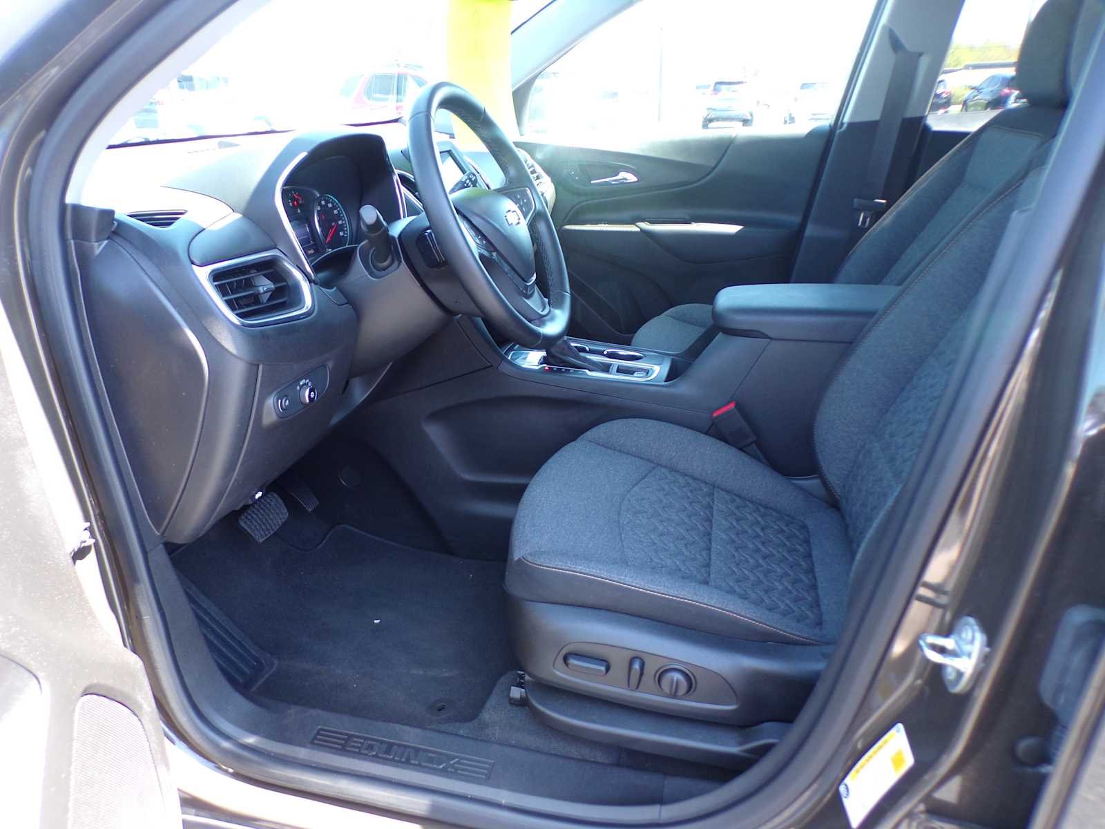 2024 Chevrolet Equinox LT - Photo 10