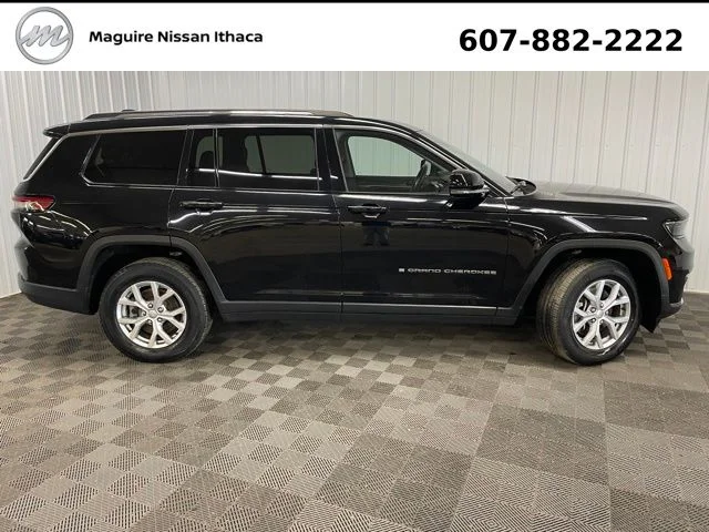 Used 2021 Black Jeep Limited image 3