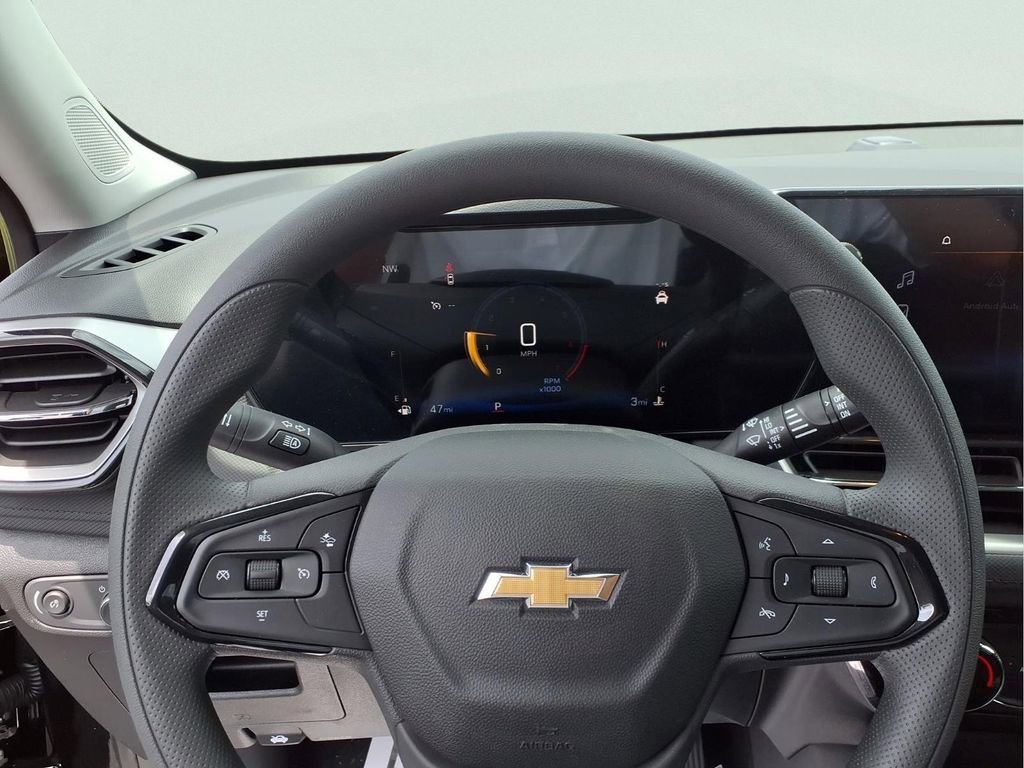 New 2026 Mosaic Black Metallic Chevrolet LT image 8