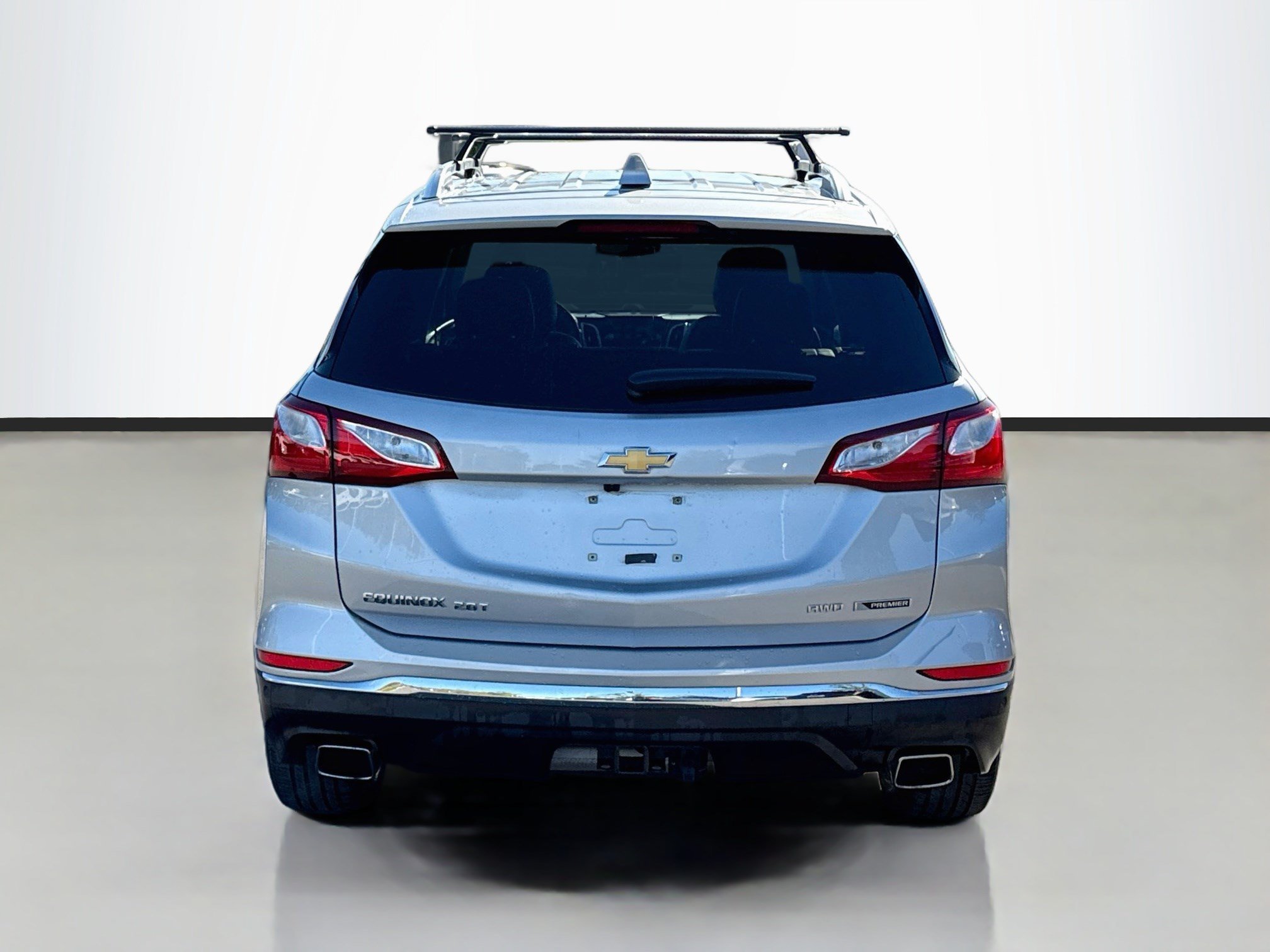 Used 2018 Silver Ice Metallic Chevrolet Premier image 6