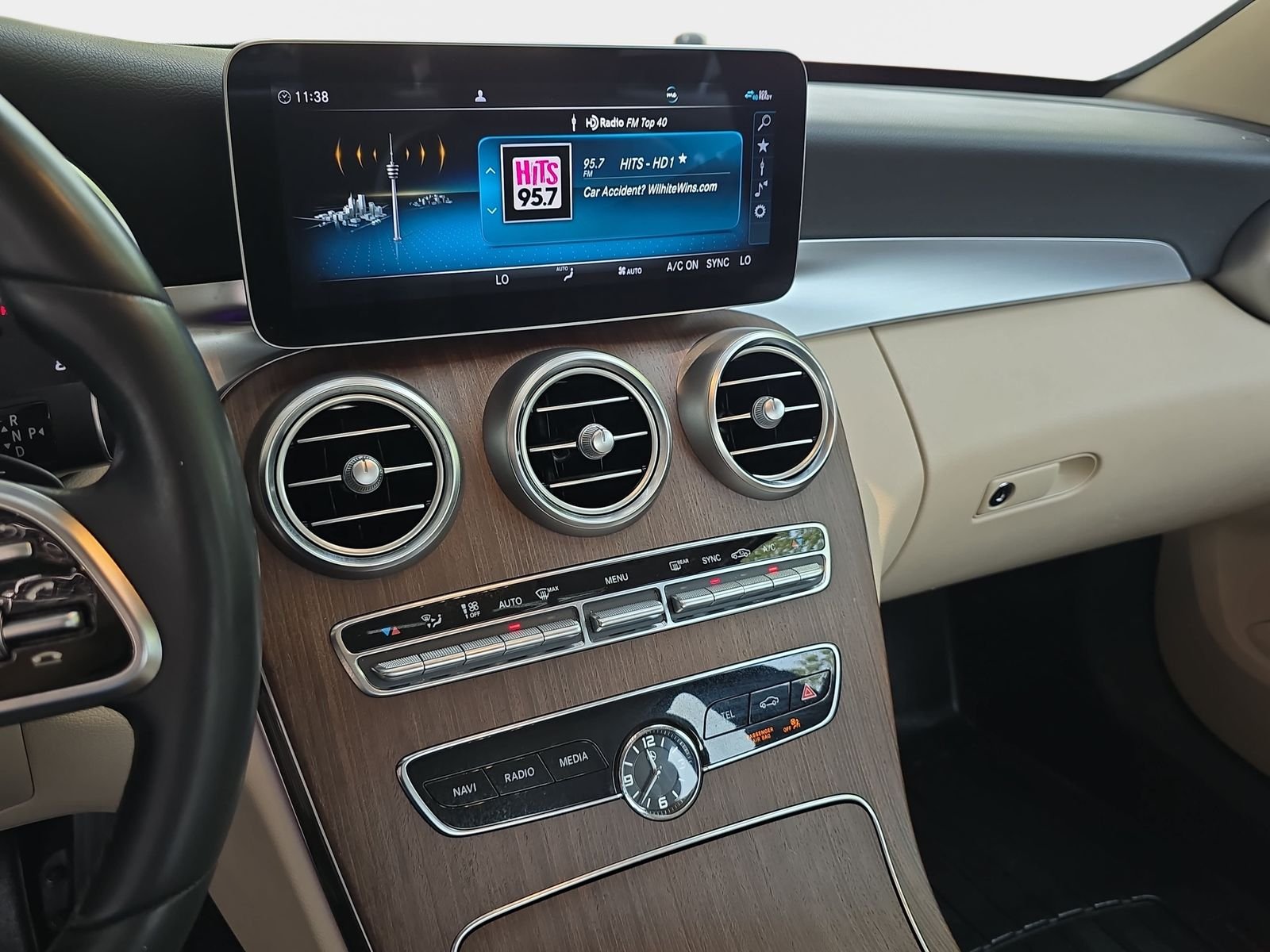 Used 2020  Mercedes-Benz C 300 image 22
