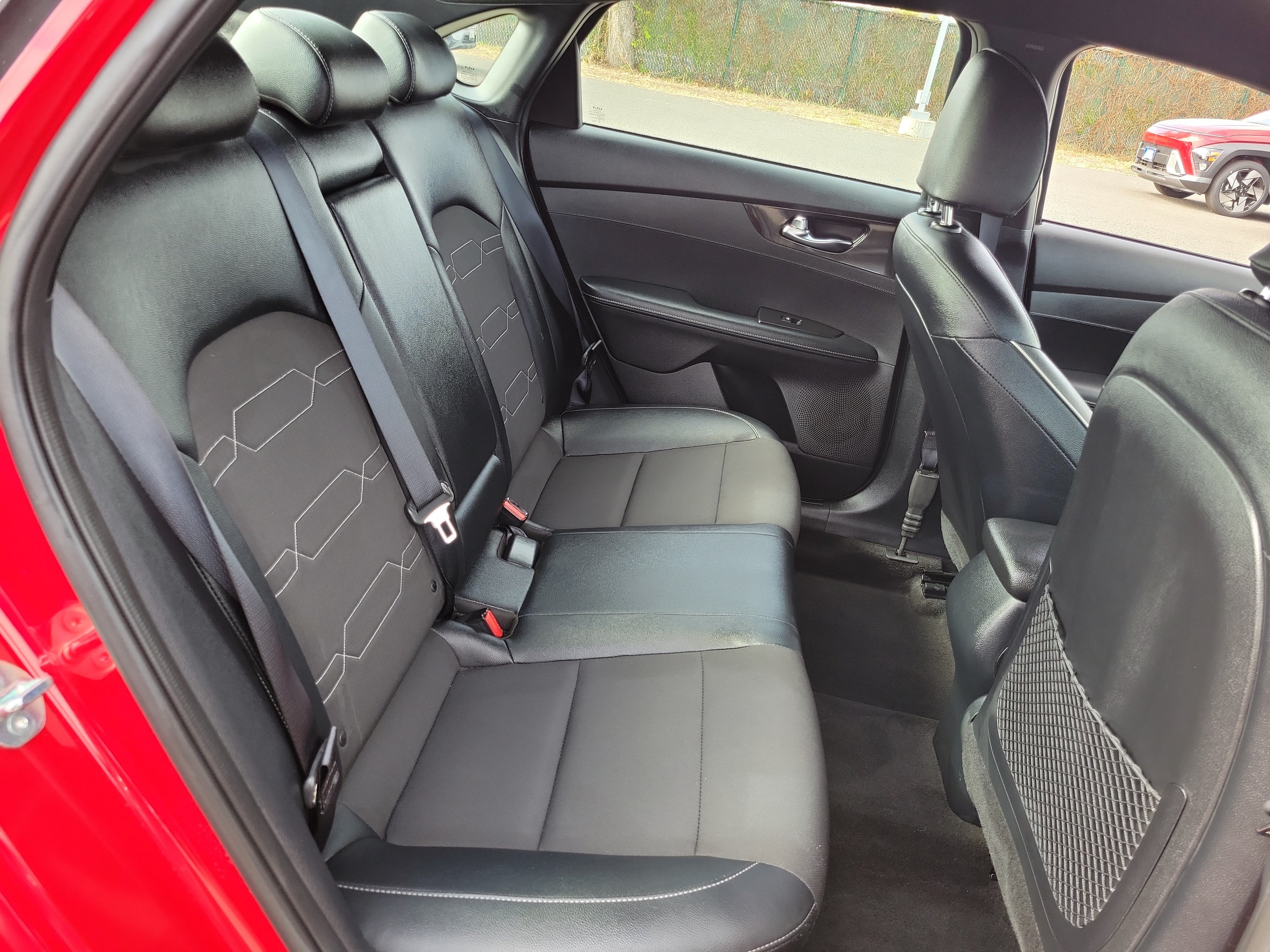 2024 Kia Forte GT-Line - Photo 25