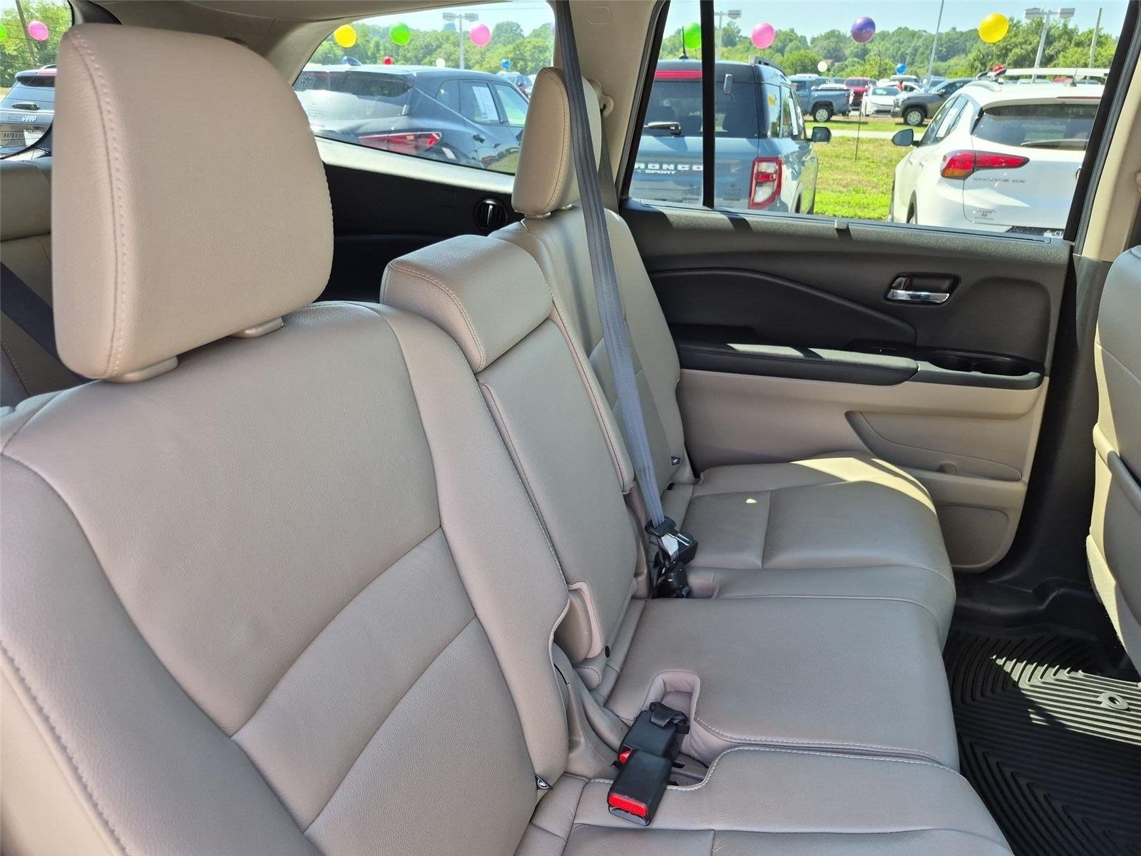 Used 2022 DEEP SCARLET PEARL Honda SE image 37