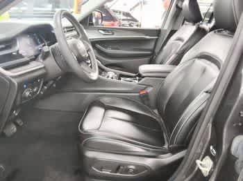 Used 2023 Baltic Gray Metallic Clearcoat Jeep  image 5