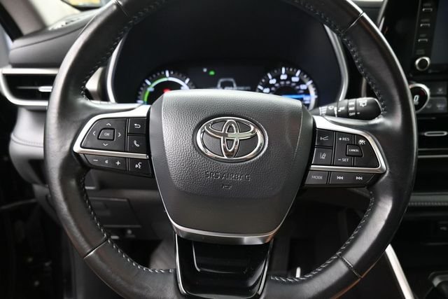 Used 2021 Black Toyota XLE image 29