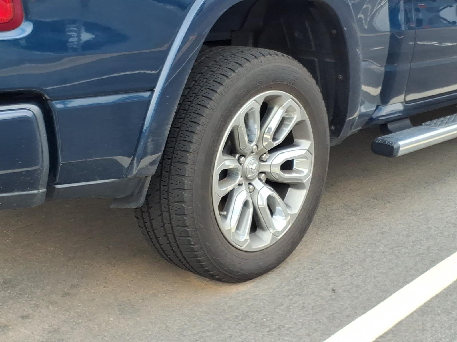 Used 2021 Patriot Blue Pearlcoat Ram Laramie image 11