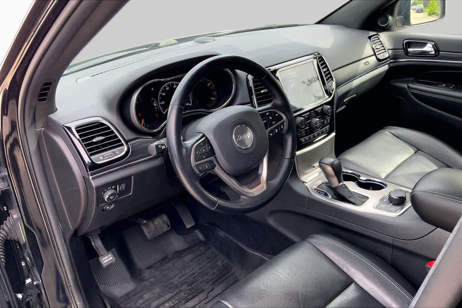Used 2021 Diamond Black Crystal Pearlcoat Jeep 80th Anniversary image 18