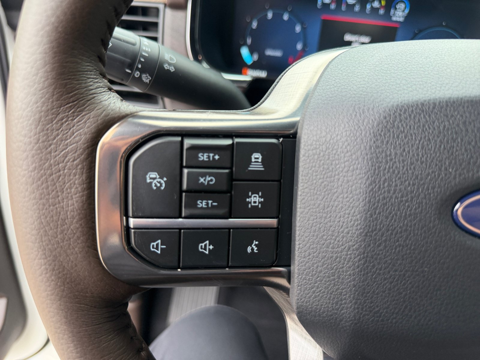 New 2026 Star White Metallic Tri-Coat Ford King Ranch image 24