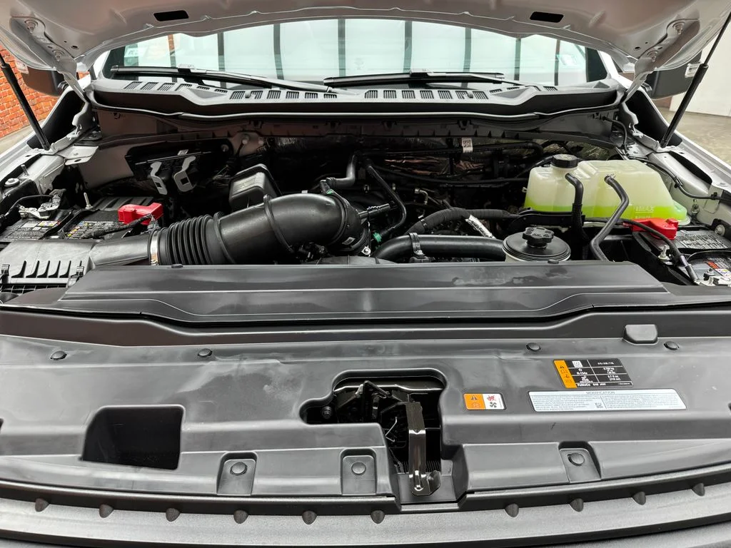 New 2026 Oxford White Ford F-350® XL image 27