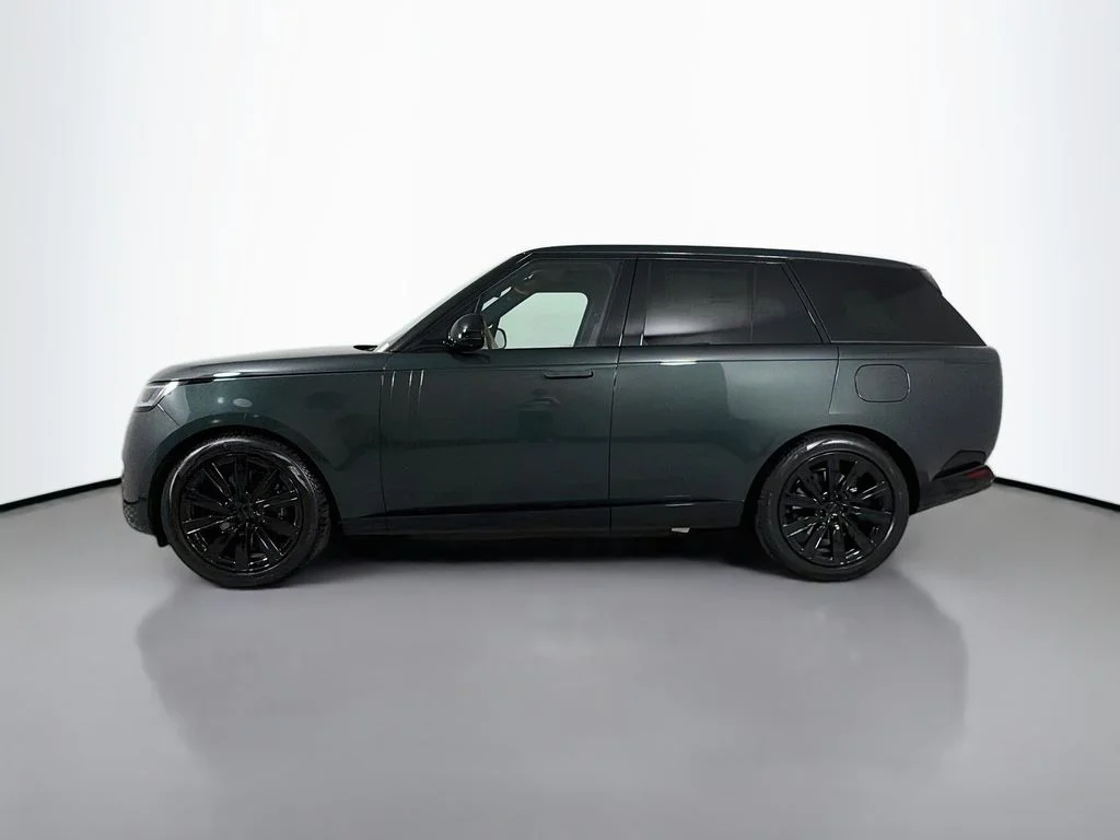 New 2026 Belgravia Green Land Rover SE PHEV image 8