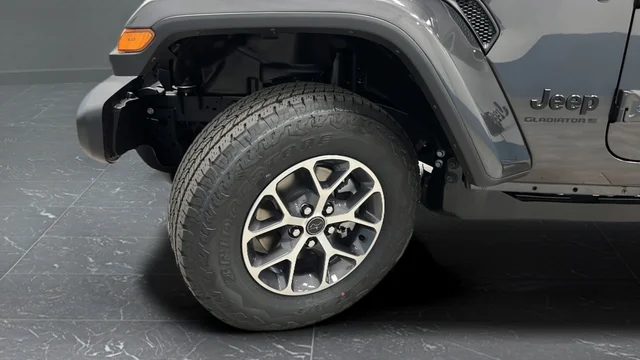 New 2026 Granite Crystal Metallic Clearcoat Jeep Sport S image 33