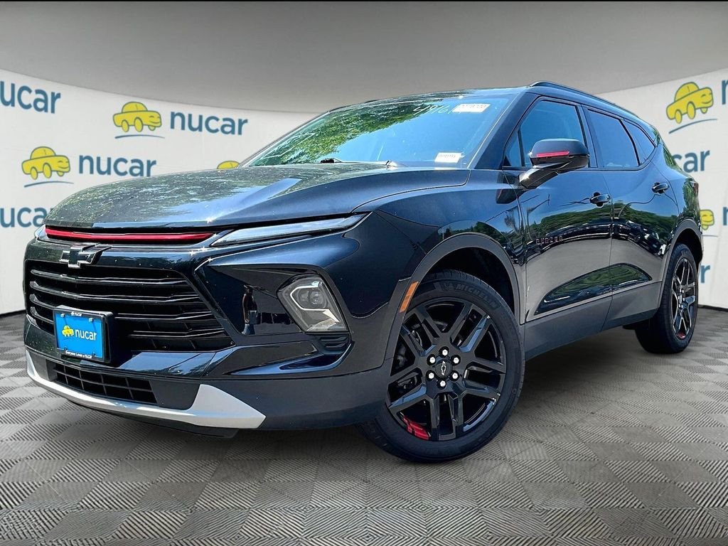 Used 2023 Black Chevrolet LT image 3