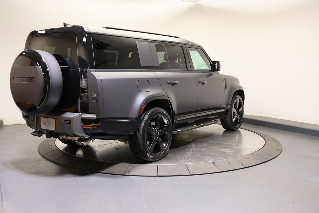 New 2026 Carpathian Grey LAND ROVER V8 image 5