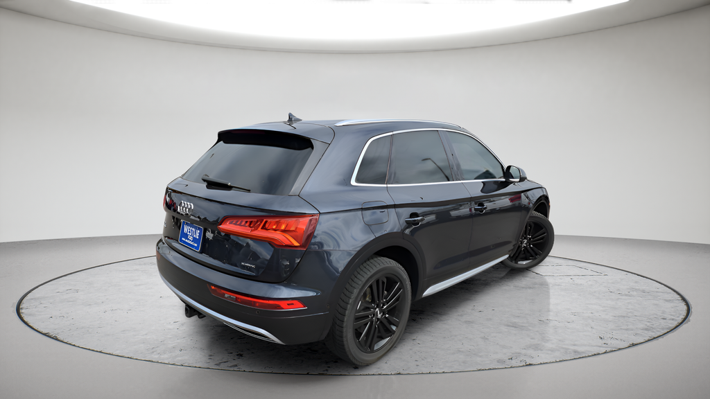 Used 2020 Black Audi 45 Prestige image 3