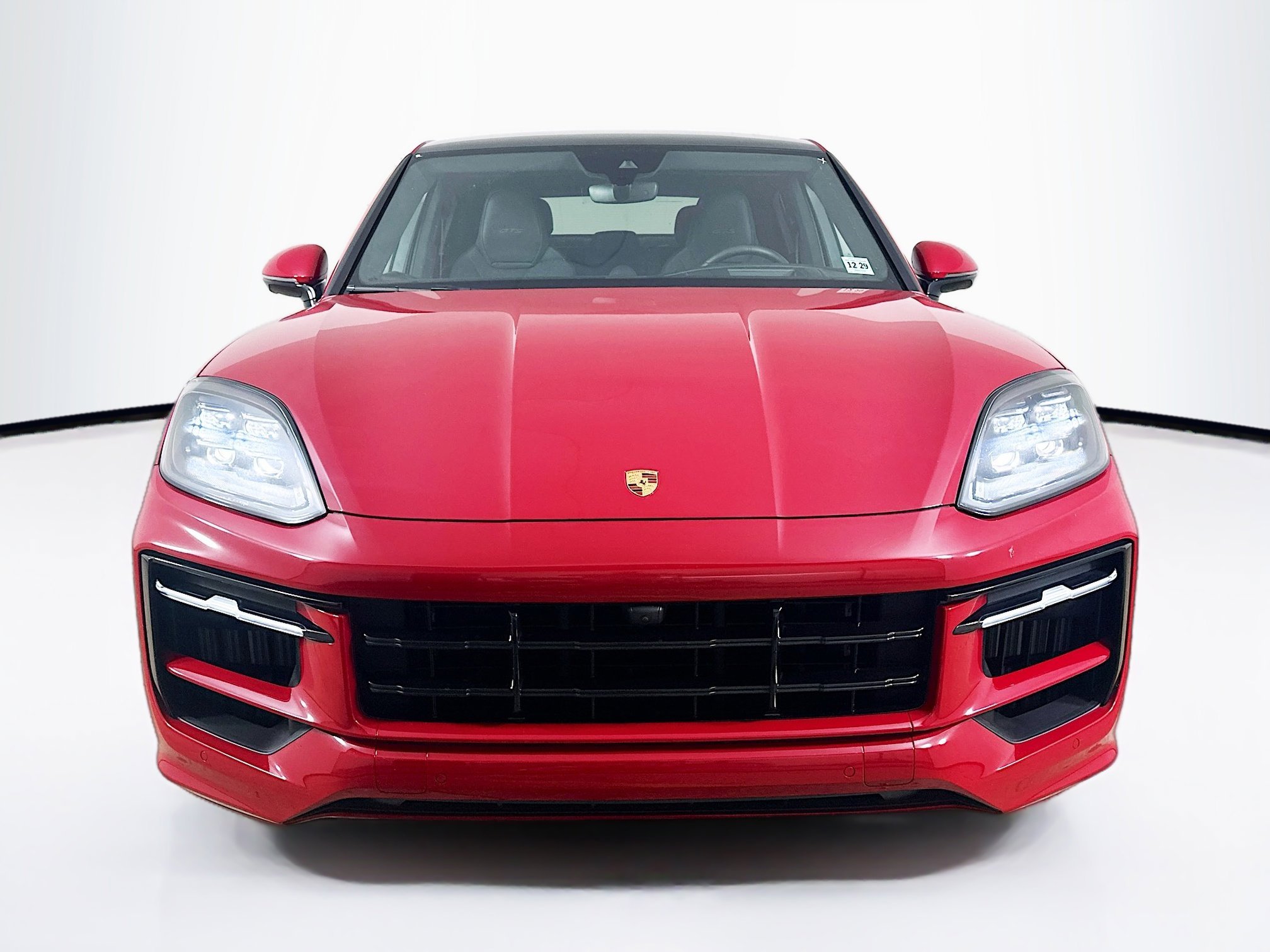 2025 Porsche Cayenne Coupe GTS photo 2