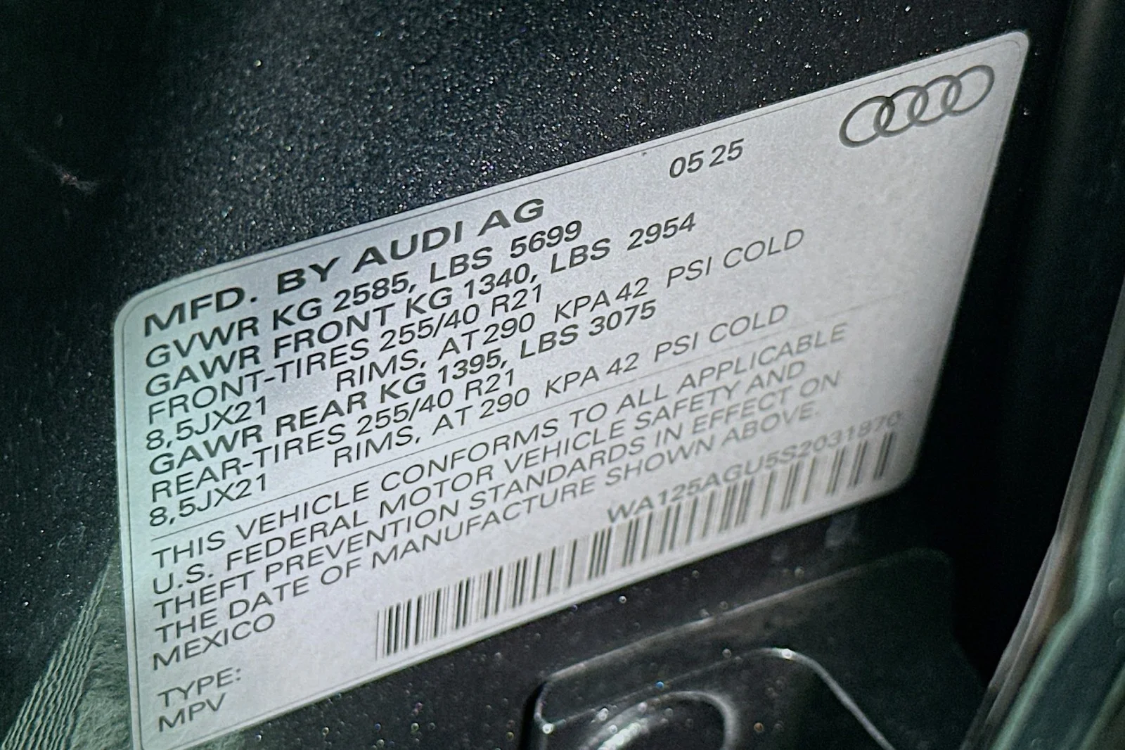 Used 2025 Daytona Gray Pearl Effect Audi Premium Plus image 24