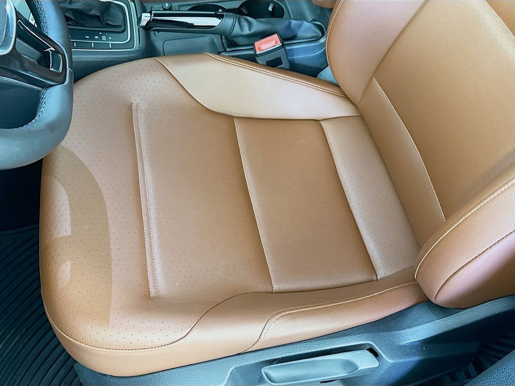 Used 2019 Black Volkswagen TSI S image 19