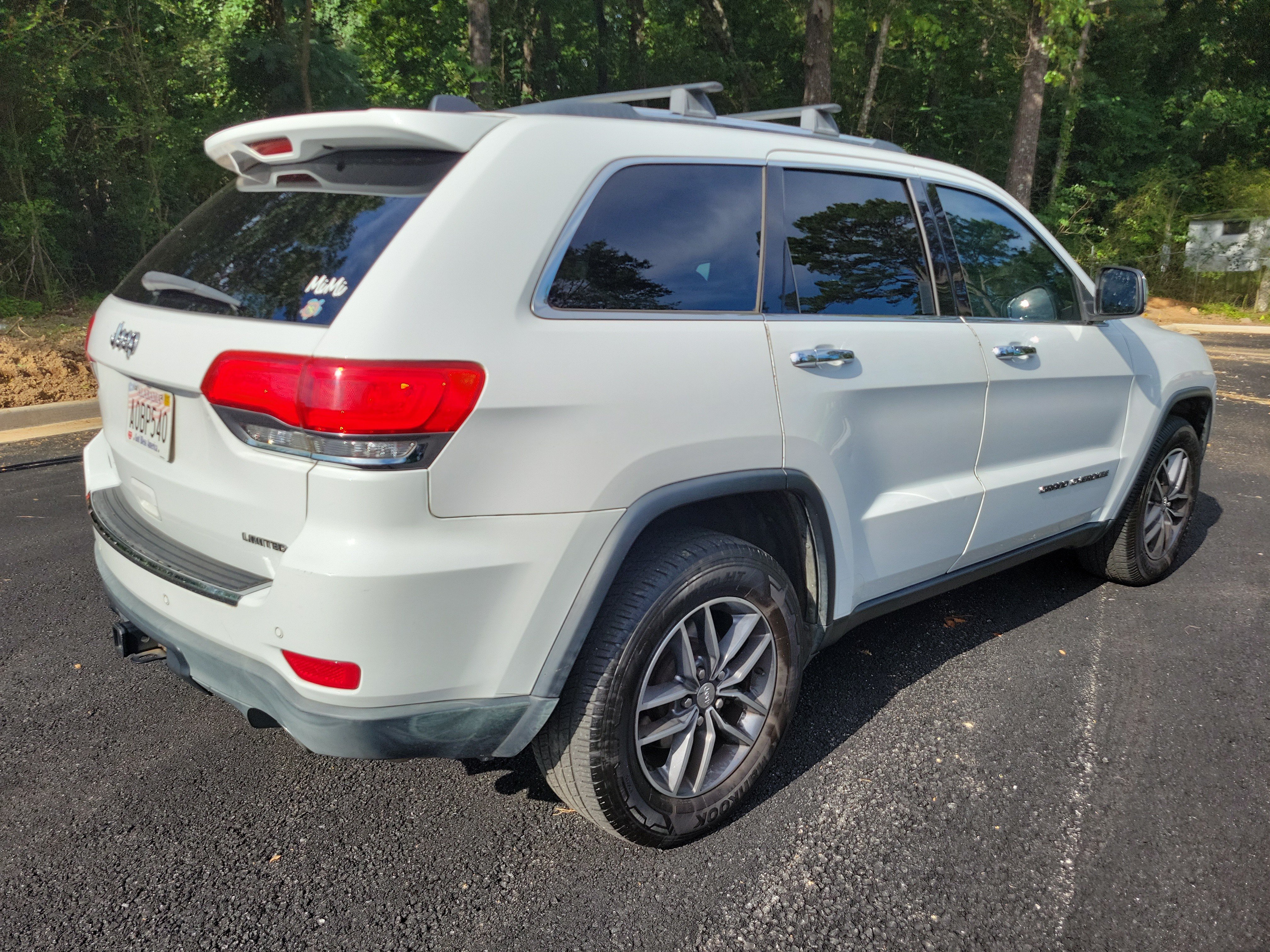 Used 2018 Bright White Clearcoat Jeep Limited image 5