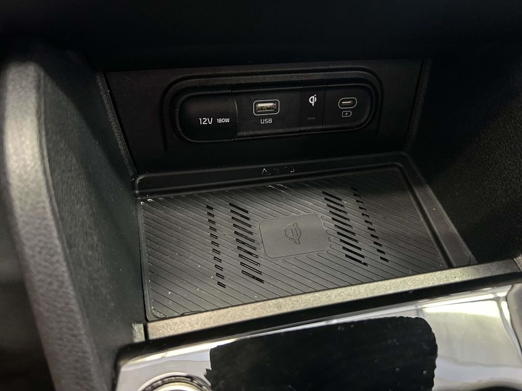 Used 2025 Black Kia EX image 23