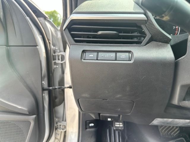 Used 2020 Silver Nissan 2.5 S image 19