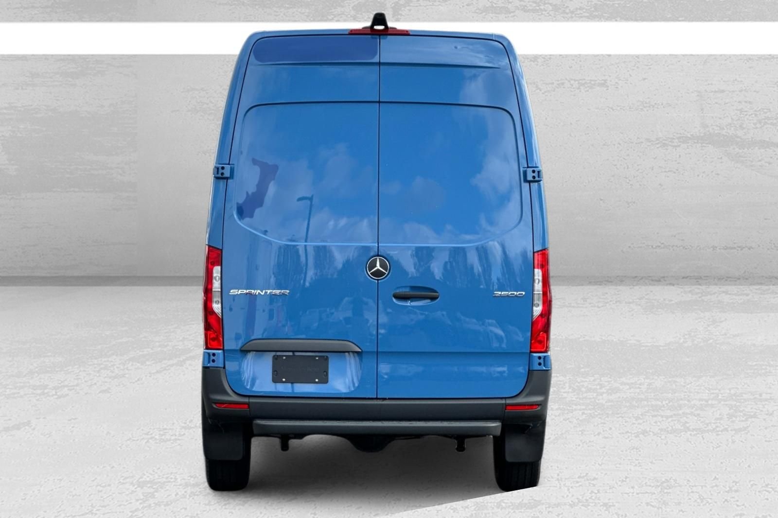 New 2026 Blue Mercedes-Benz Cargo 144 WB image 5
