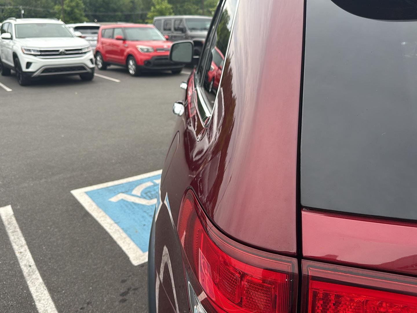 Used 2020 RED JEEP LIMI image 10
